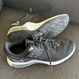 Nike Air Max Belle Tr 4